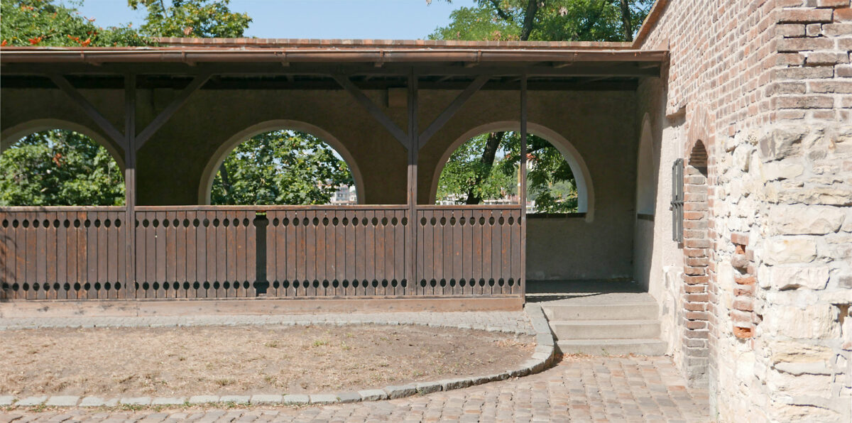 Vyšehrad – altán nad schody k Libušince