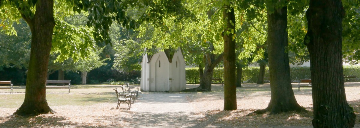 Vyšehrad – studna v Karlachových sadech